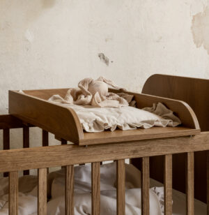 Tokyo Changing Table - oak caramel